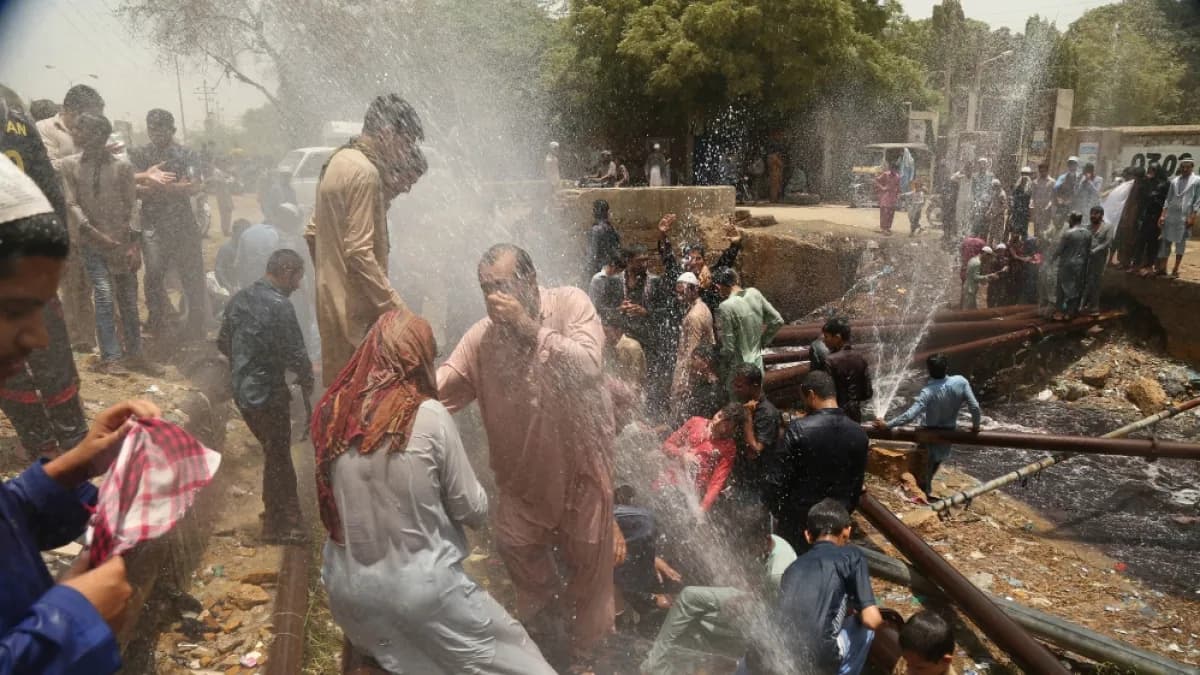 568 Dead in One Week: How Pakistan's Heat Wave Crisis Is Dividing Properties Into Livable and Uninhabitable